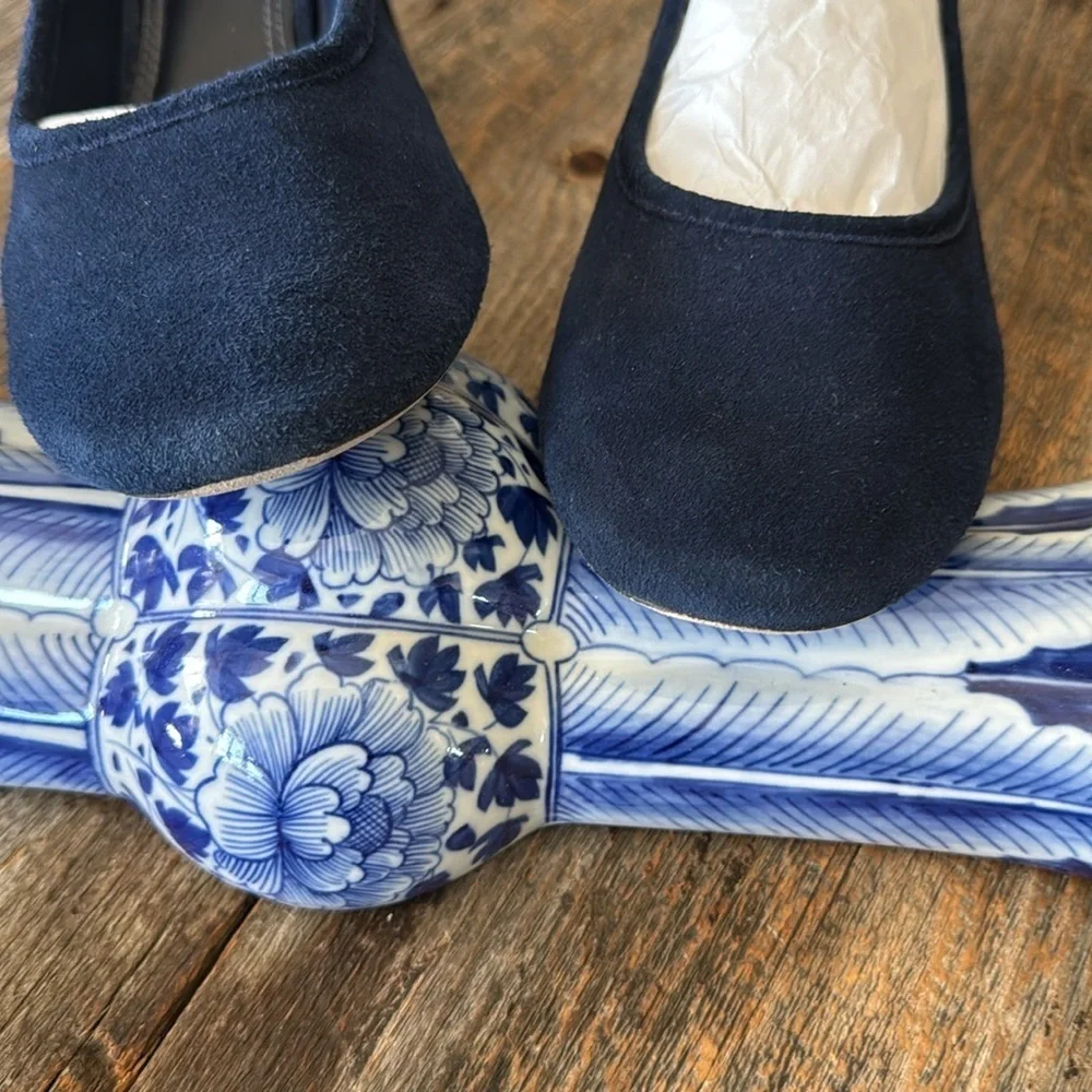 Tory Burch Therese 65MM Suede Veg Pump Royal Navy Size 9